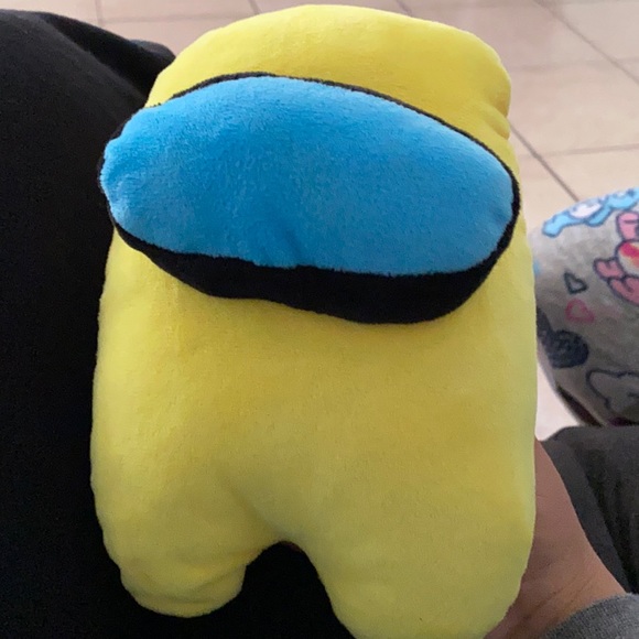 Among Us - Picture 1 of 4